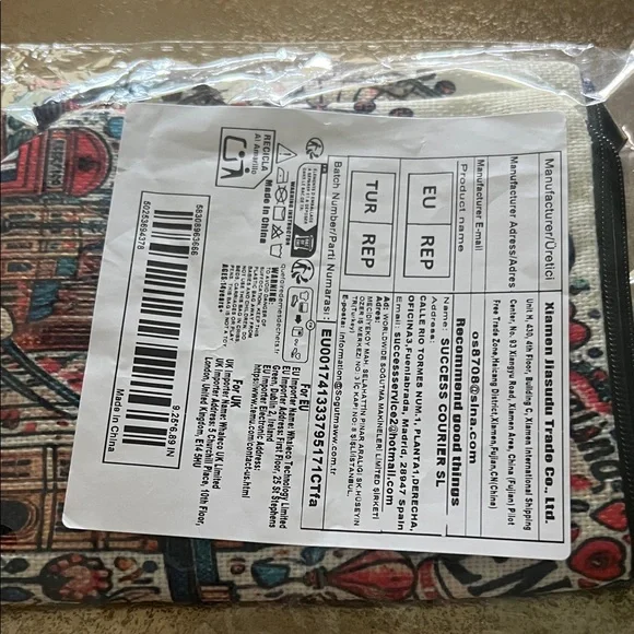 #1344=England Themed Cosmetic Bag - Picture 6 of 6